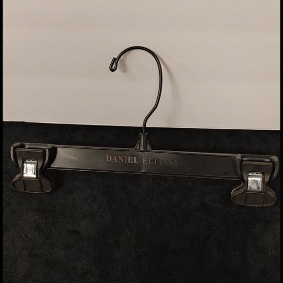 COPY - BLACK PINCH GRIP 10" SKIRT/PANT HANGER - Picture 3 of 5